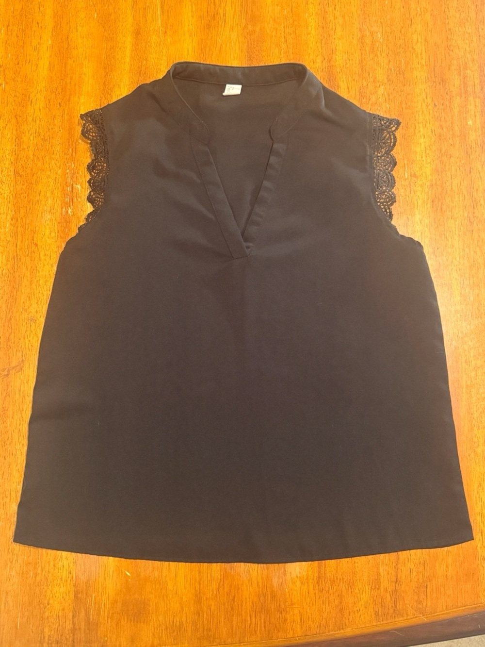 Sleeveless Lace-Trim V-Neck Women's Top - Black Size Medium